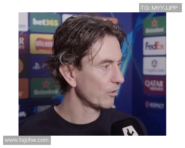 弗兰克:我了解球迷赛后嘘咱们,但竞赛时要有坚不可摧的气氛 弗兰克:我了解球迷赛后嘘咱们,但竞赛时要有坚不可摧的气氛